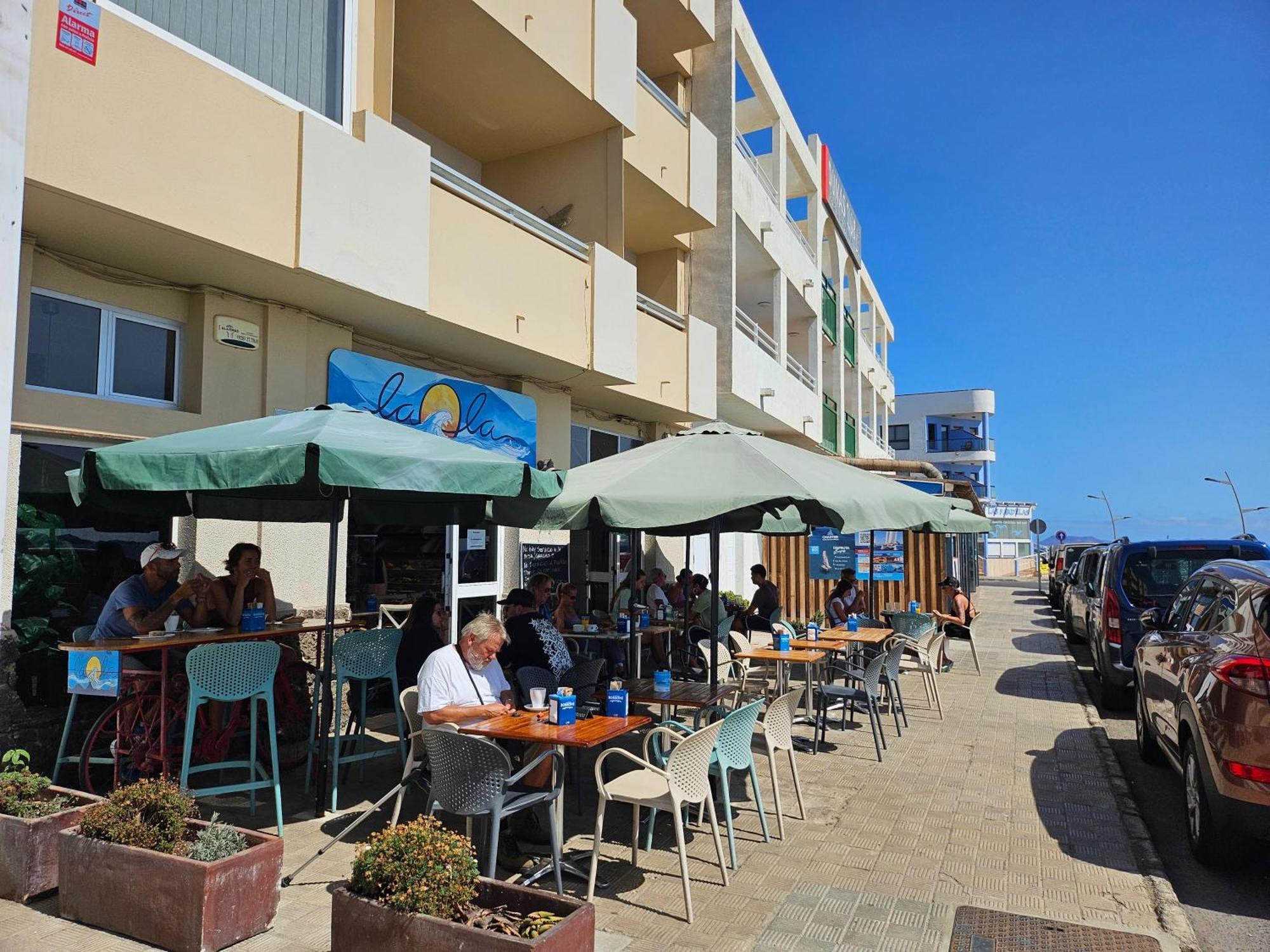 Corralejo Coliving By Amazzzing Travel Hostel ภายนอก รูปภาพ