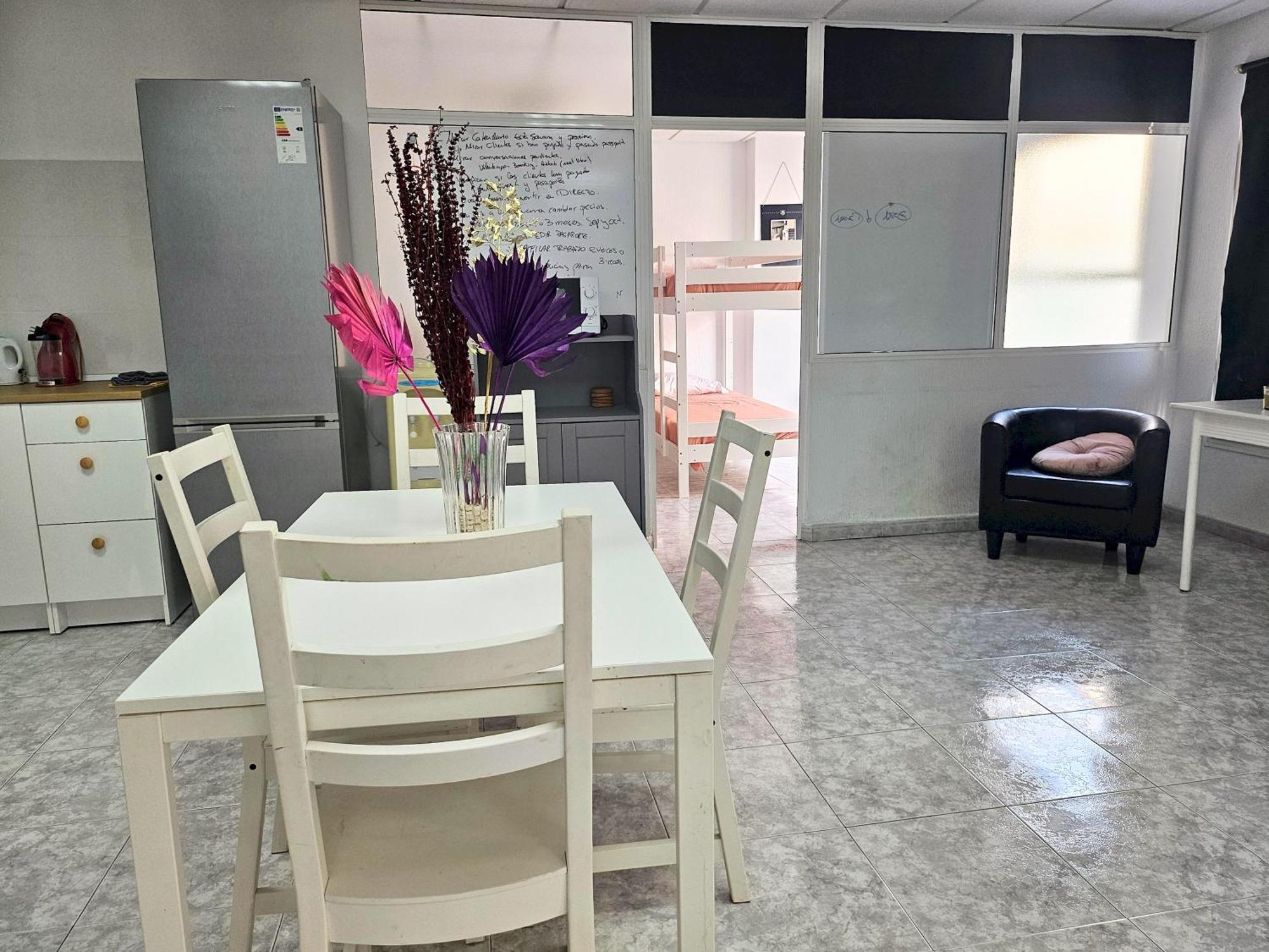 Corralejo Coliving By Amazzzing Travel Hostel ภายนอก รูปภาพ